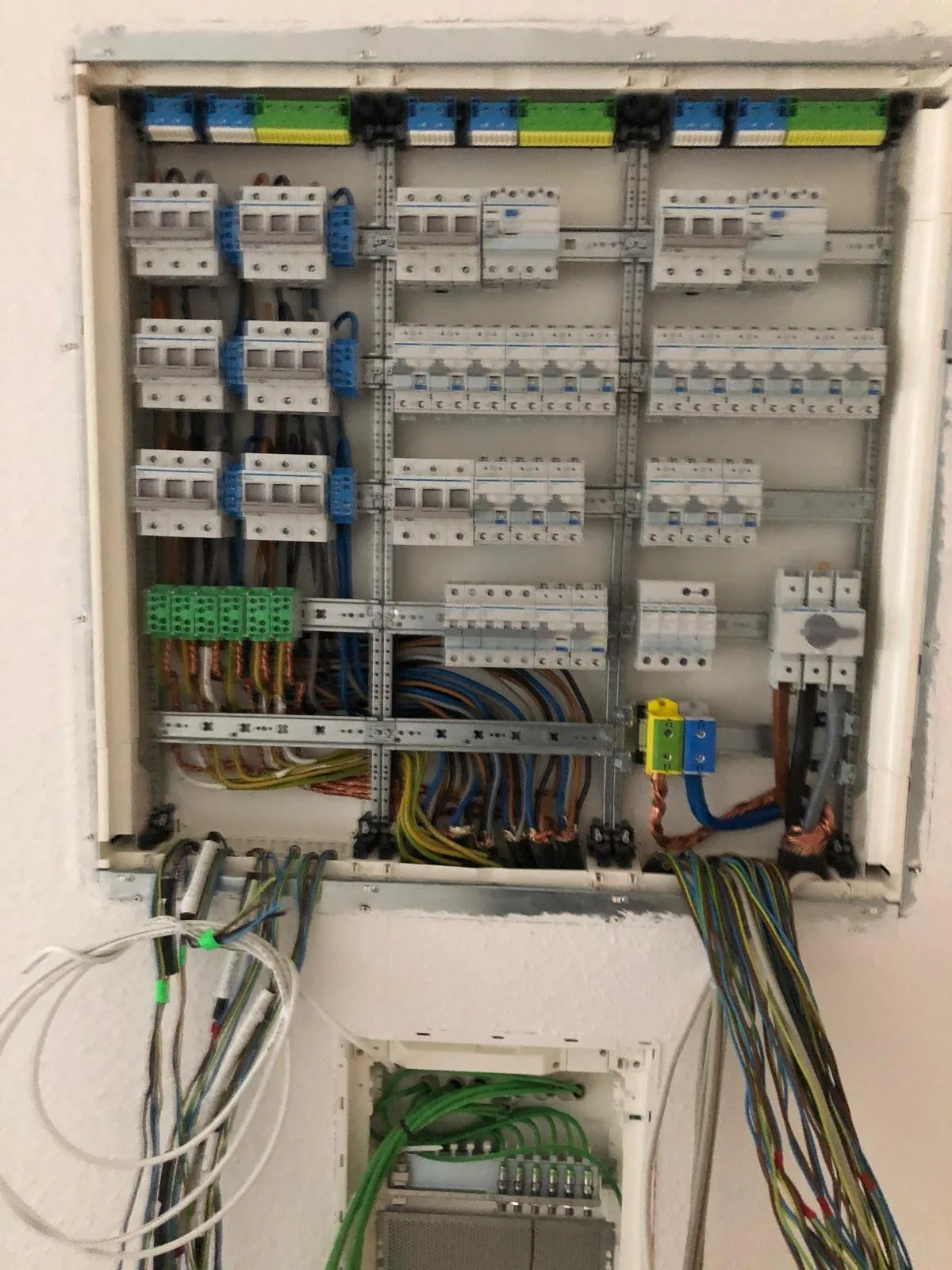 Photovoltaik und Elektroinstallations-Projekt 043 von Elektrotechnik Jakobtorweihen in Region Düren